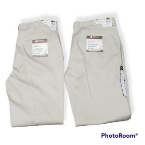 Men's HAGGAR KHAKIS